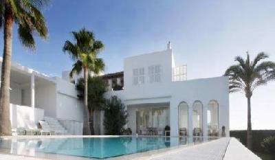 Villa lujosa con acceso directo al mar