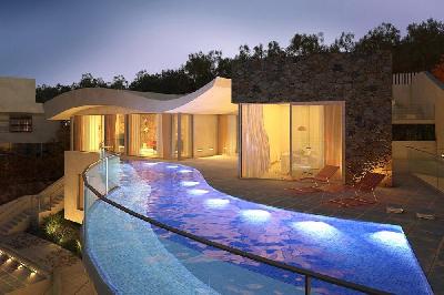 Proyecto de Villa de diseño con vistas al mar - acabado en 2014
