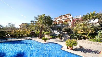 Casa de campo muy atractiva con vistas panorámicas