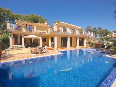 Villa de lujo con vistas al mar